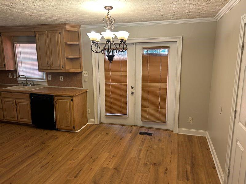 6849 Knollwood Drive