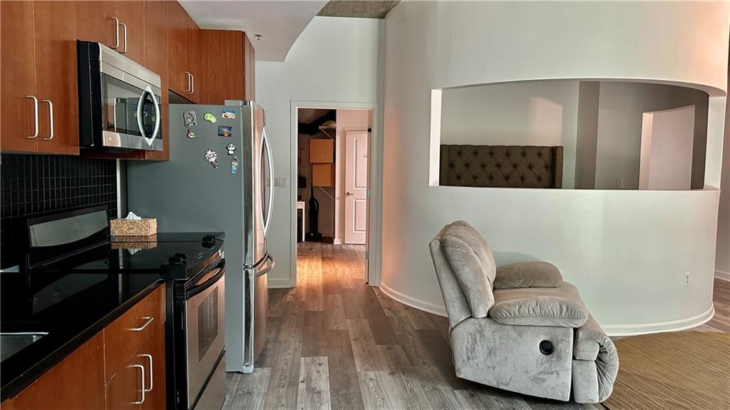 943 Peachtree Street NE 704