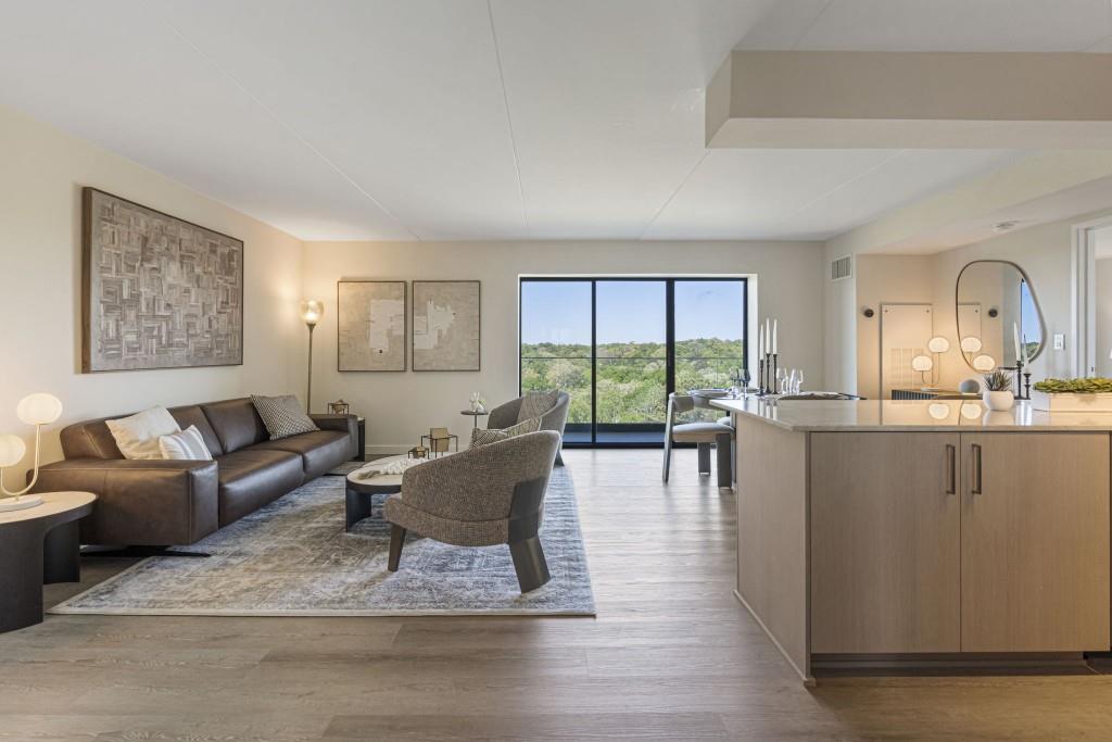 2460 Peachtree Road NE 1013