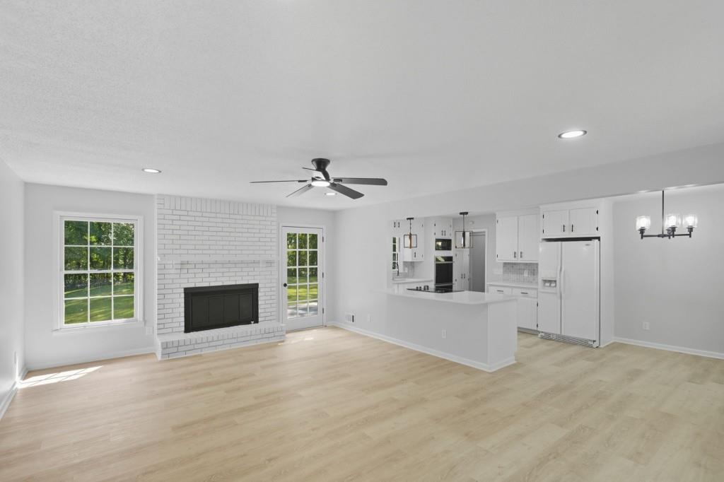 120 NW Westwood Drive