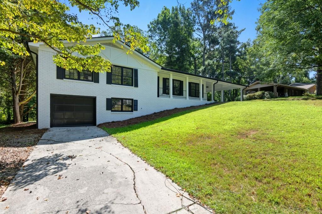 120 NW Westwood Drive