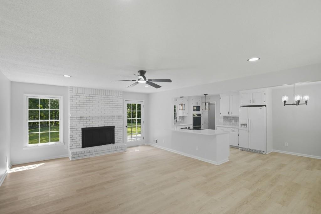 120 NW Westwood Drive