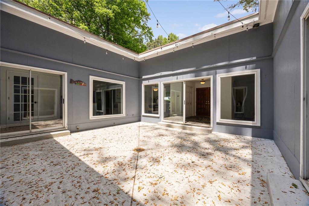 239 Devonwood Drive, Atlanta, Georgia image 5