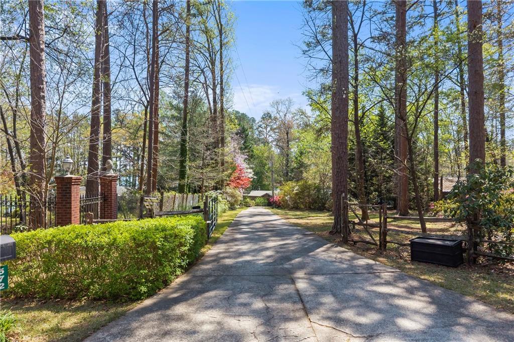 572 Imperial Drive