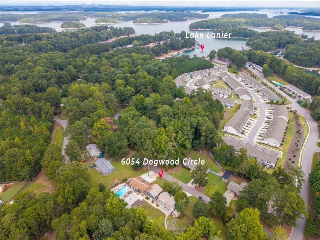 6054 Dogwood Circle