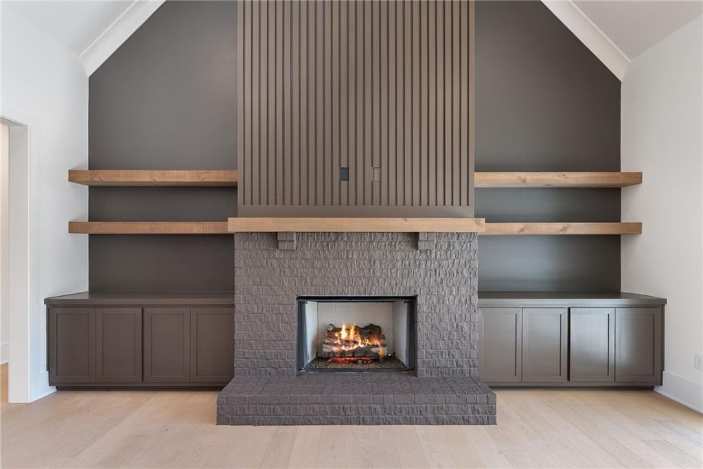 5-Lot Enclave - Residential