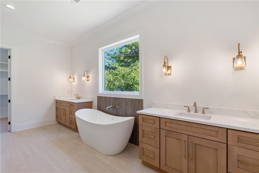 5-Lot Enclave - Residential