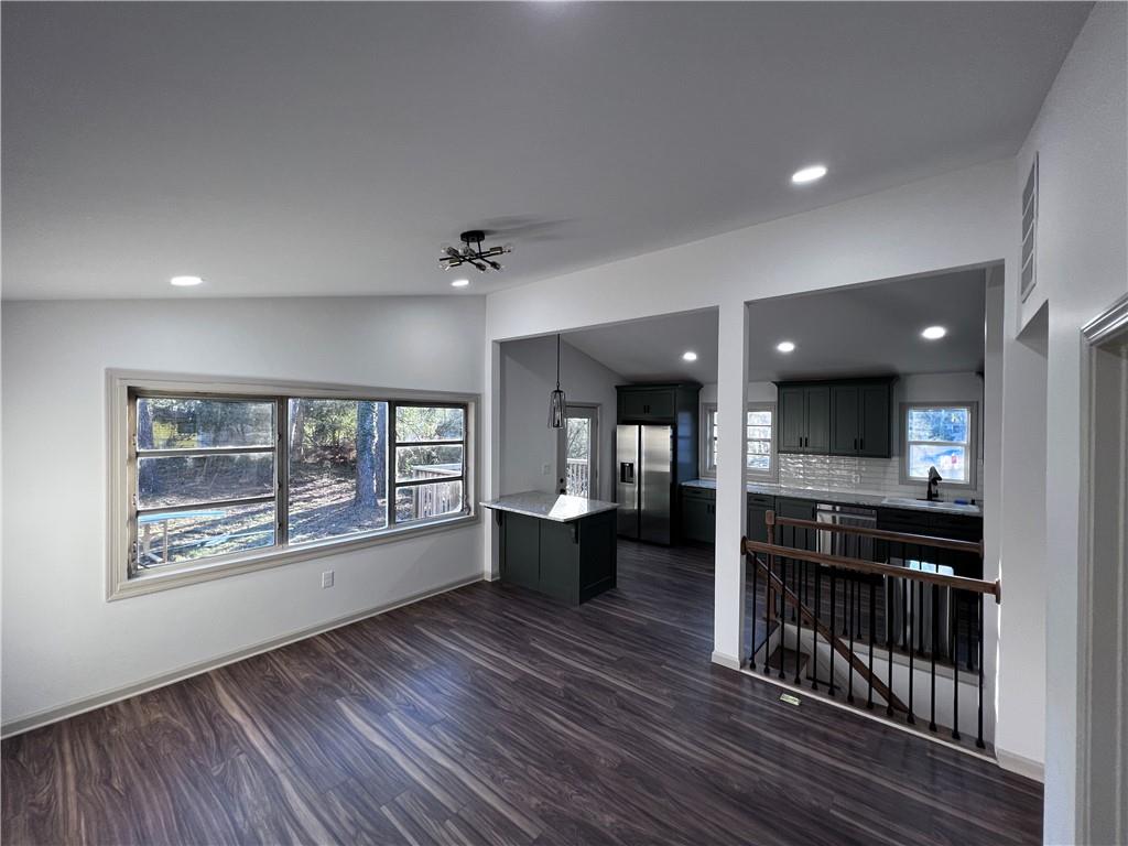 Valley Brook Estates - Residential Lease