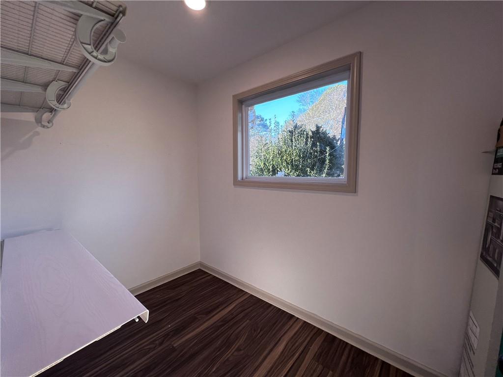 Valley Brook Estates - Residential Lease