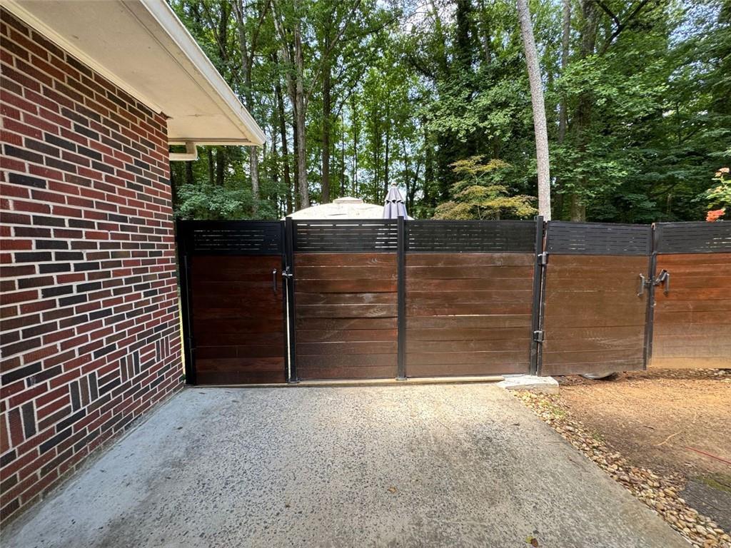 224 Sourwood Drive, Marietta, Georgia image 44