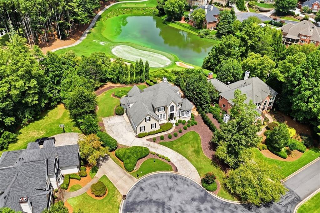406 Colonsay Drive