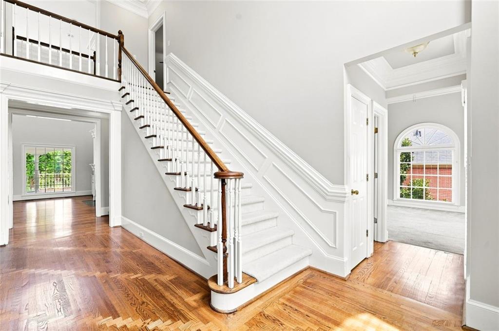 406 Colonsay Drive