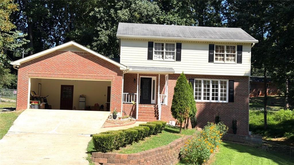 574 Hickory Hills Court