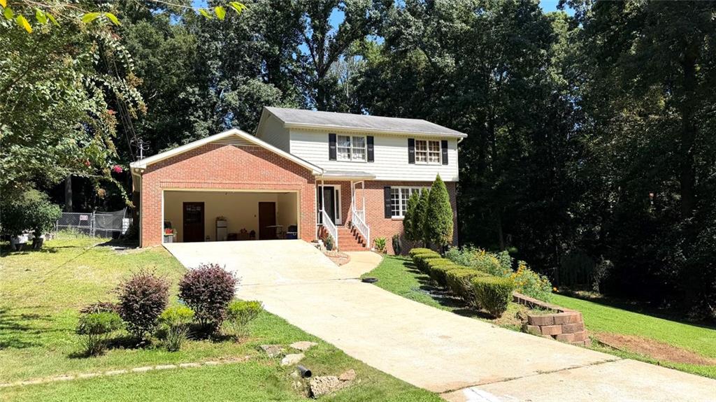 574 Hickory Hills Court