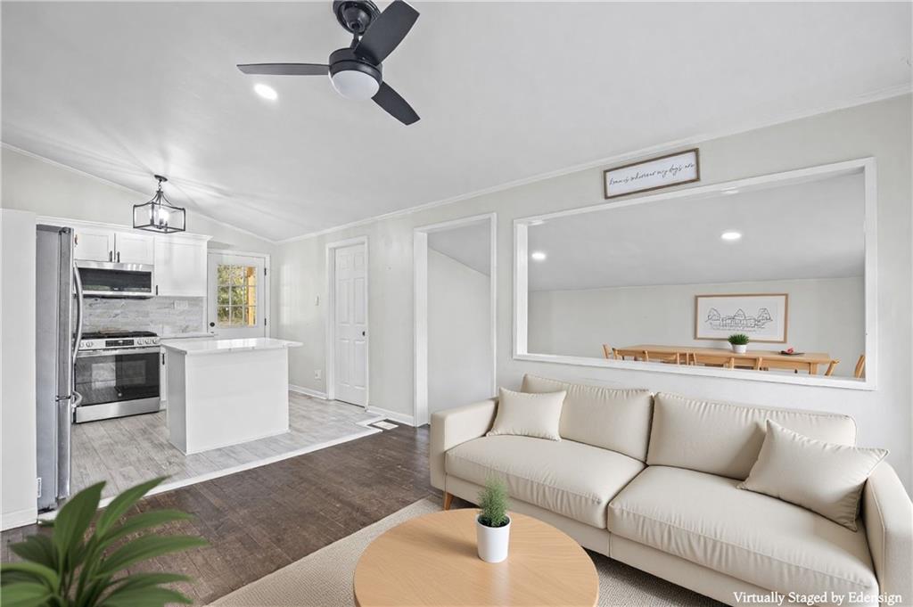 2735 Madison Street SE