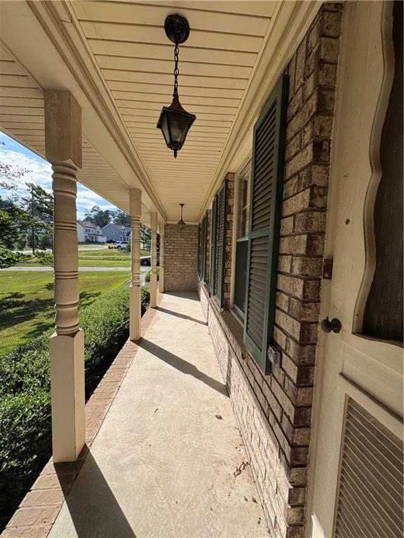 2604 HICKORY VALLEY Drive