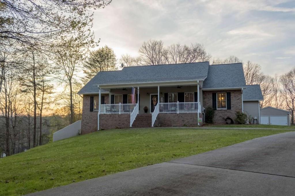 141 Chambers Mountain