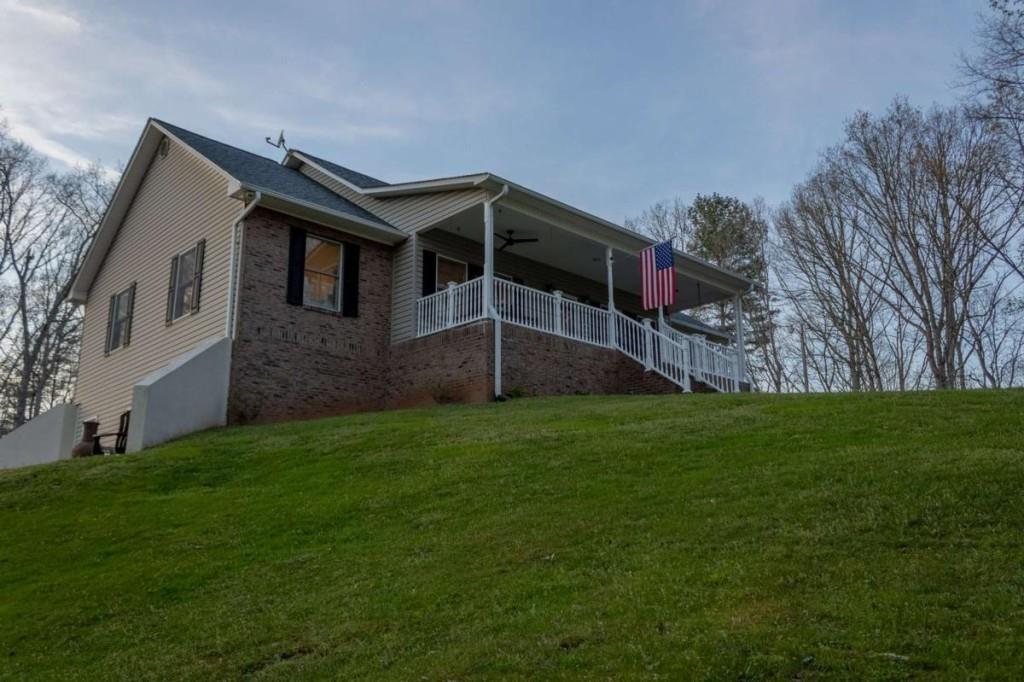 141 Chambers Mountain