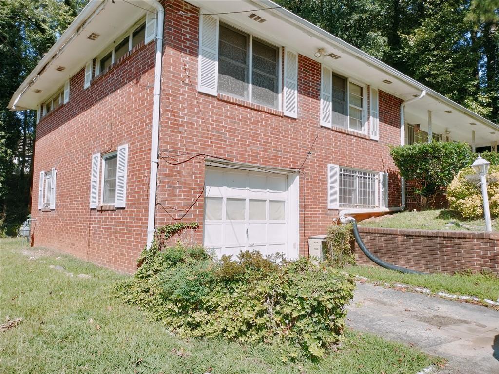 2641 Hedgewood Lane NW
