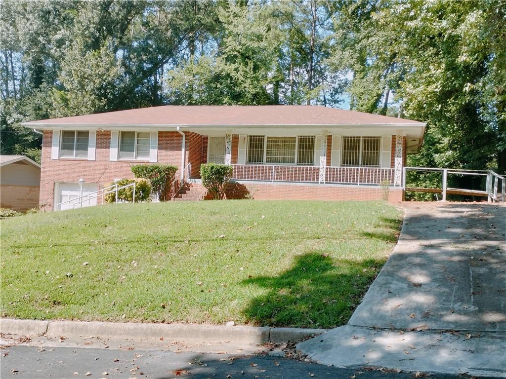2641 Hedgewood Lane NW