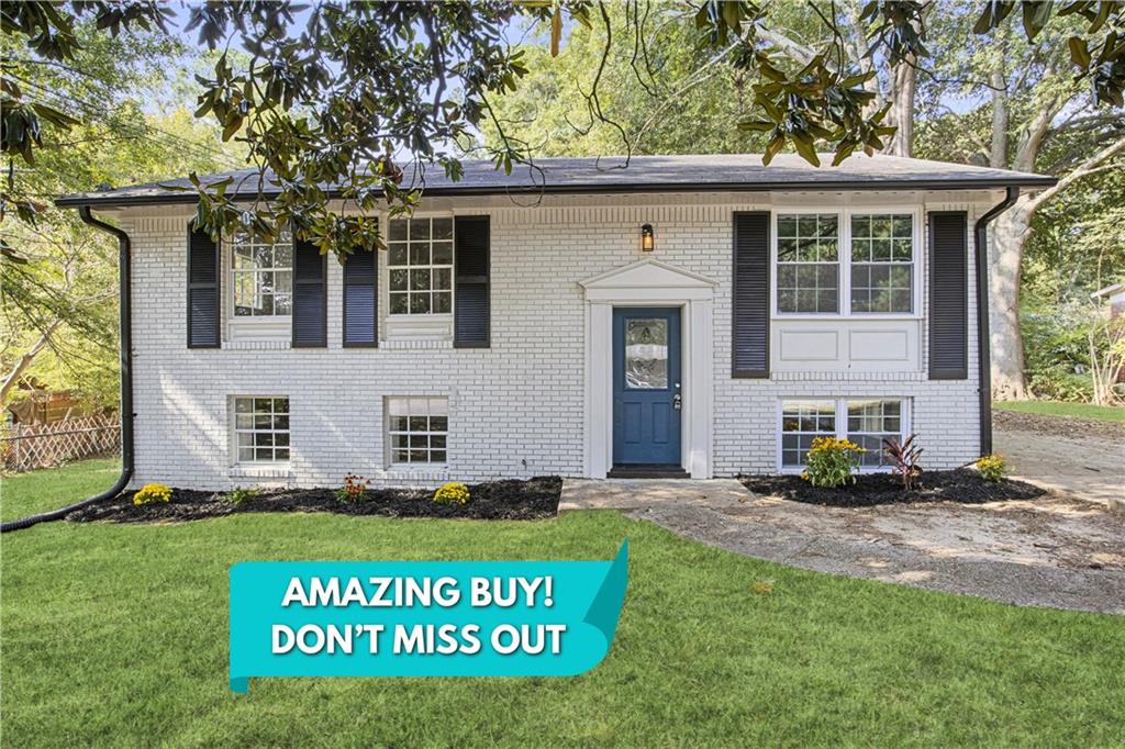 Location, Location! NO HOA!! **THE SELLER IS OFFERING A NICE CLOSING CREDIT TO SAVVY BUYERS WHO DON'T NECESSARILY NEED AN AGENT TO HOLD THEIR HAND. YOU COULD SAVE BIG ON THIS HOUSE. Welcome home to this gorgeous and fully renovated home from top to bottom. No expense was spared. Wow, welcome home to this move-in-ready property. This would be a great primary residence or an incredible investment opportunity to cash flow for years, since everything has been completed for you. It comes complete with all the updates you've been looking for, including major items. PLUS, NO CARPET! So this is great news to people with allergies. You'll love the flow and privacy of each room, the nice big open kitchen ready for the coming holiday season. This home is a must-see. Close to shopping, food and so much more. CALL TO SET UP YOUR PRIVATE TOUR TODAY!
