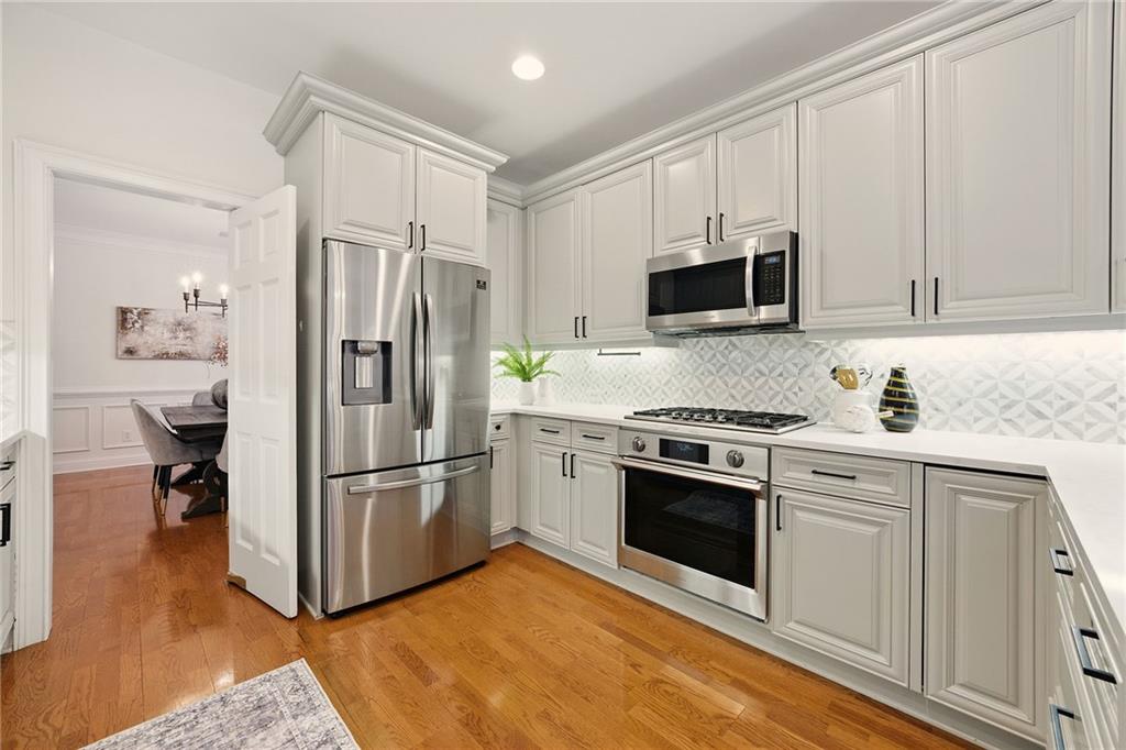 6355 Glen Oaks Lane, Atlanta, Georgia image 38
