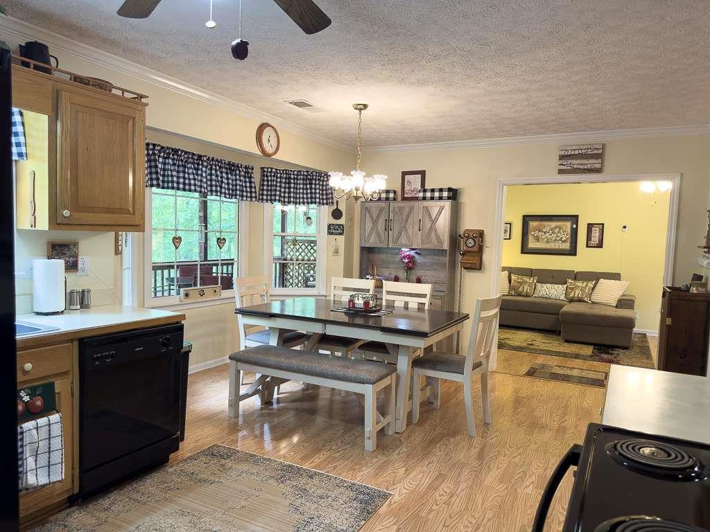 712 Honeysuckle Lane, Temple, Georgia image 16