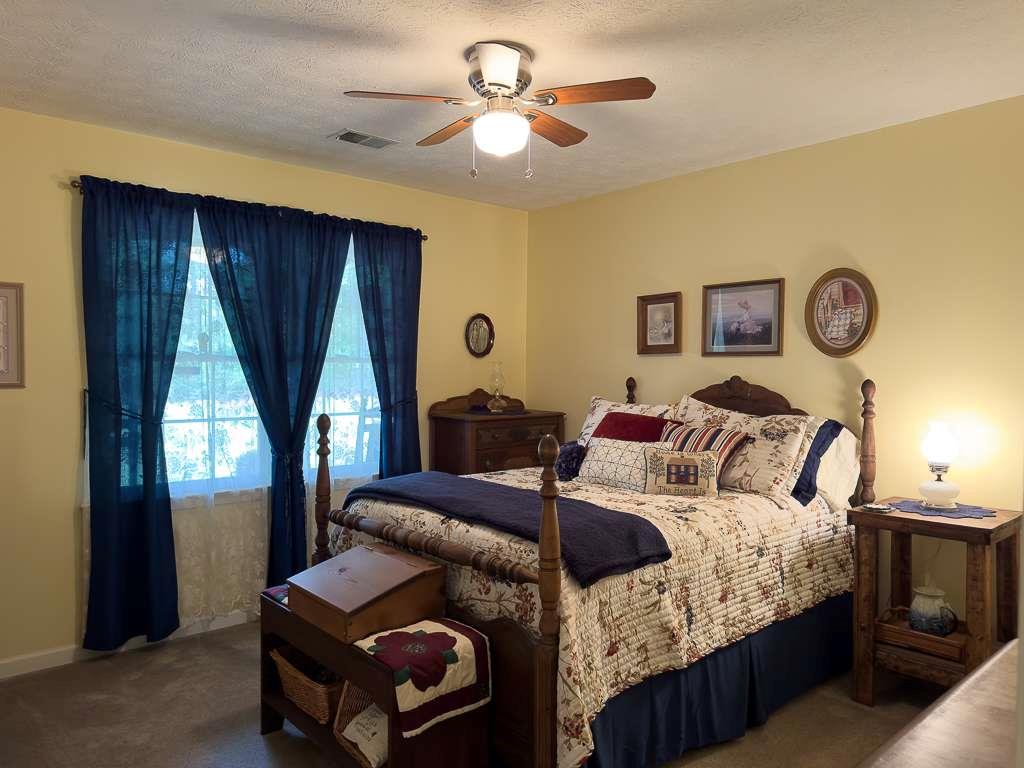 712 Honeysuckle Lane, Temple, Georgia image 24