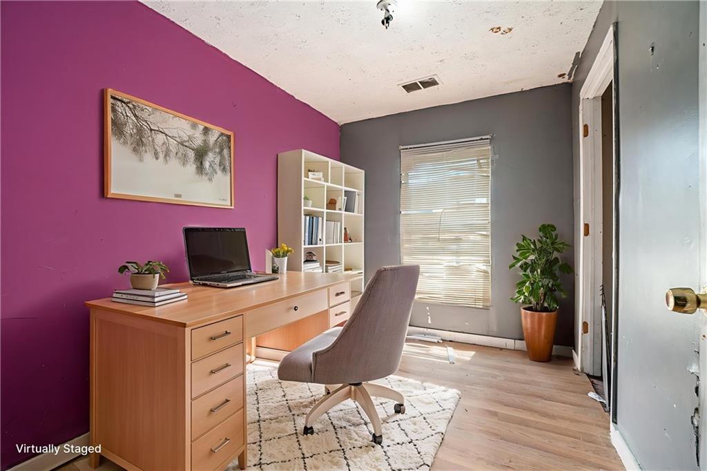 406 Elm Street NW