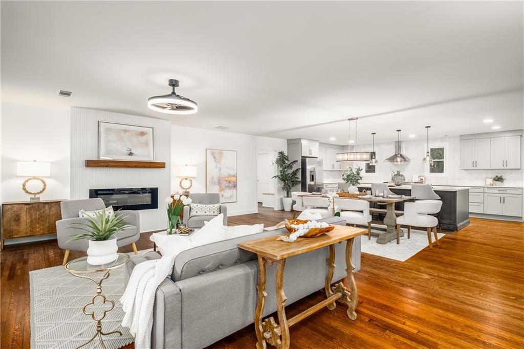 4251 Fontana Court