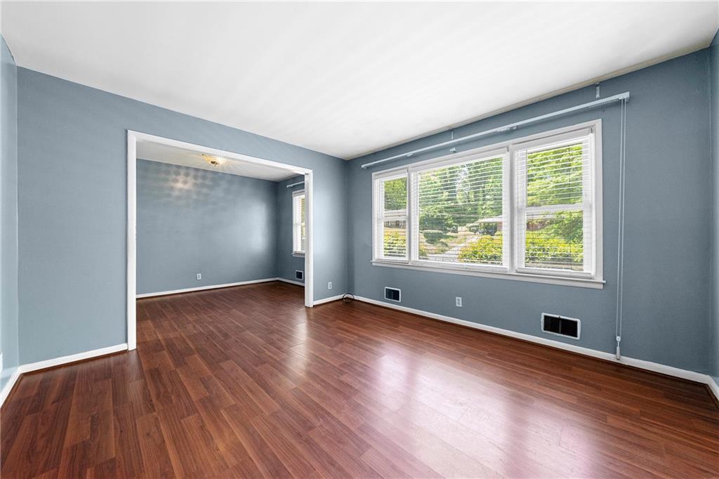 241 W Simon Terrace, Atlanta, Georgia image 3