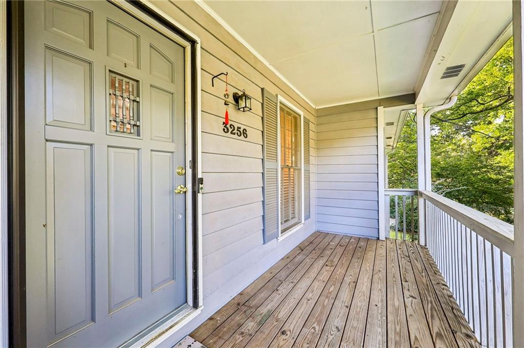 3256 Village Glen Trail