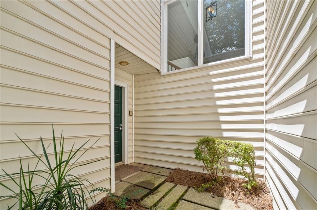 608 Serramonte Drive