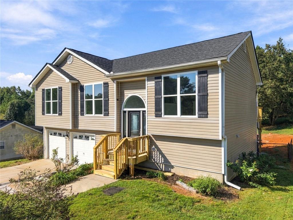 6035 Daffodil Drive