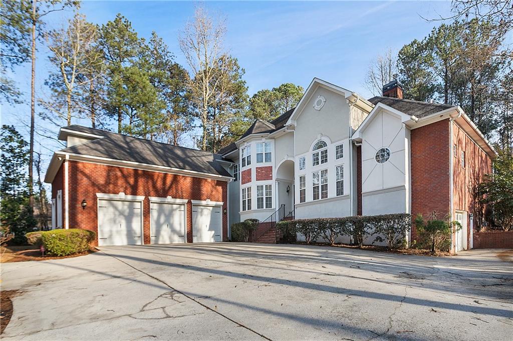 175 Oak Manor