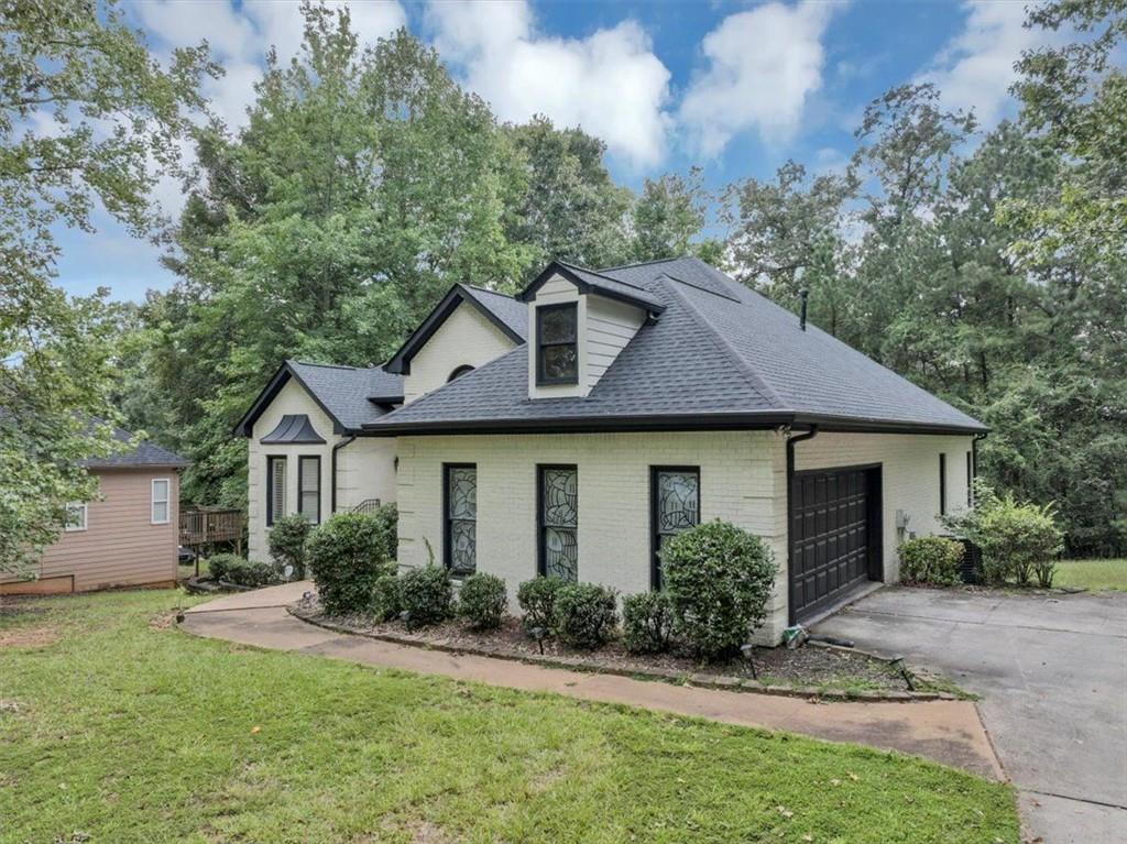 805 LYNN Circle SW