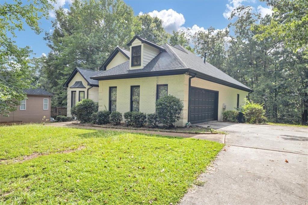 805 LYNN Circle SW