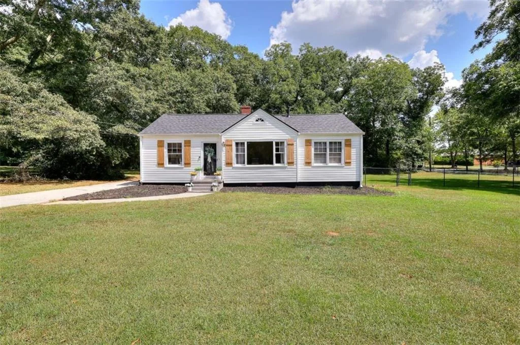 186 S Forest Avenue S, Social Circle, GA, 30025