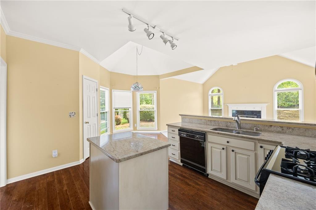3187 Gainer Drive, Powder Springs, Georgia image 4