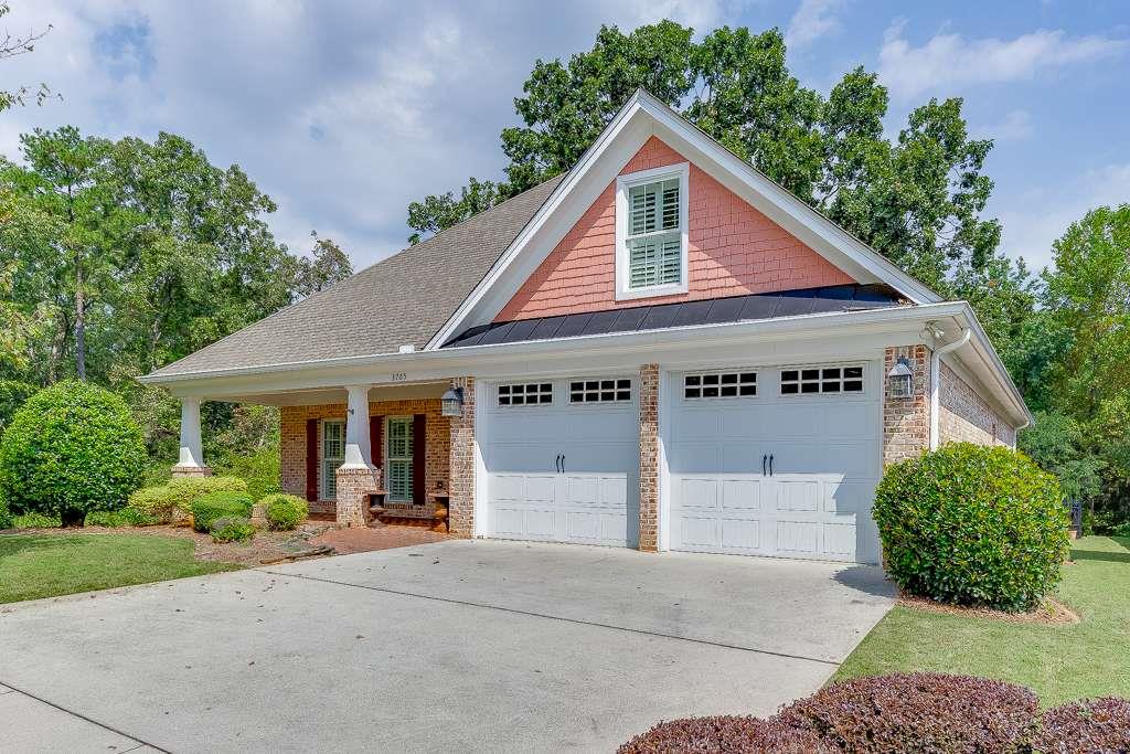 3765 Woodlawn Court