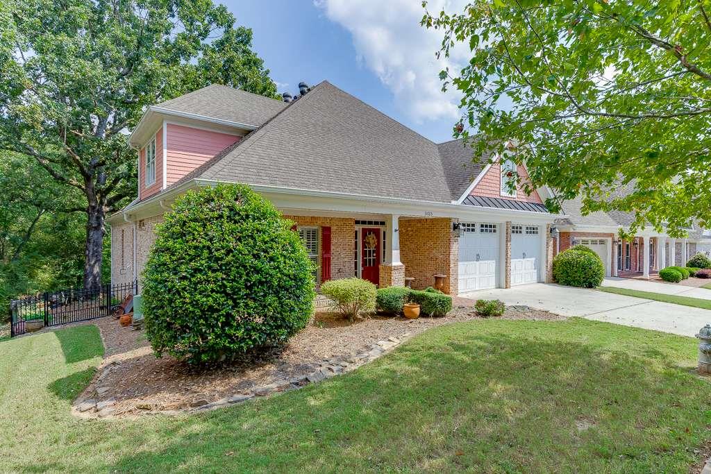 3765 Woodlawn Court