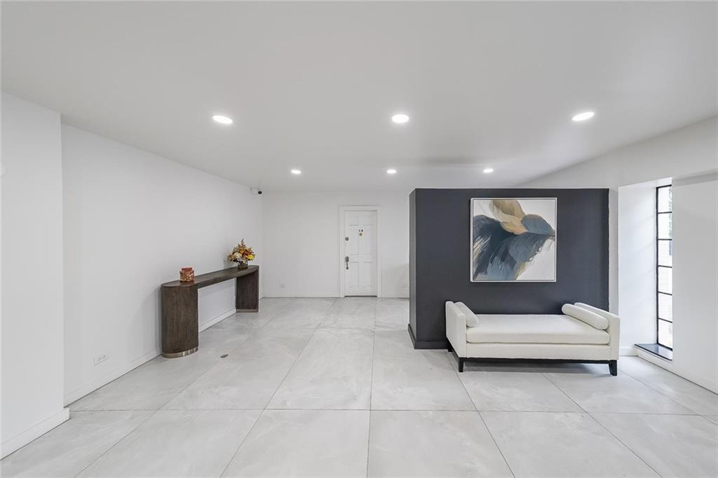 3648 Peachtree Road #4S