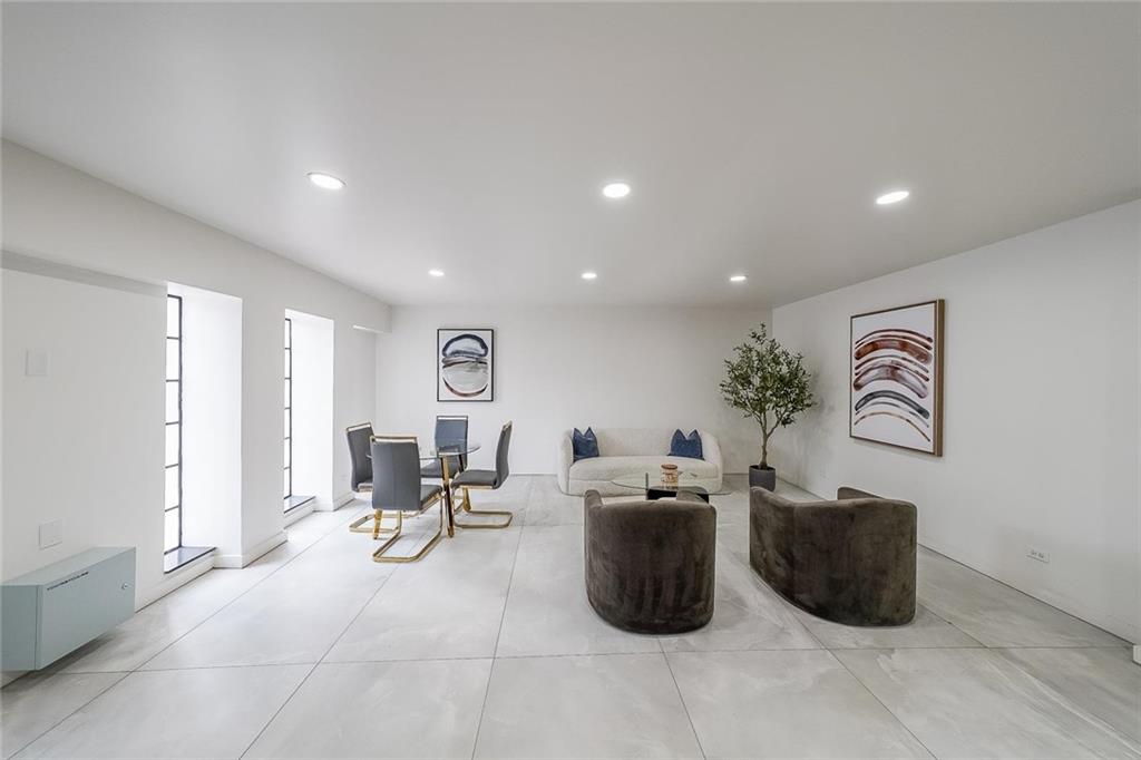 3648 Peachtree Road #4S