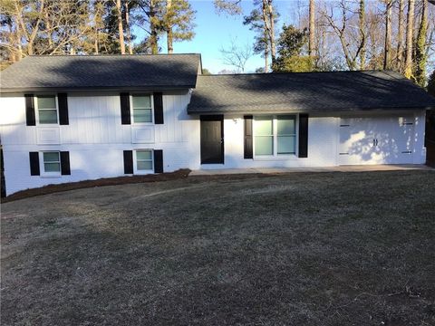 Homes For Sale - 6267 Hayes Drive<br/> Norcross, GA 30093