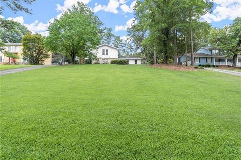 A home in Lilburn