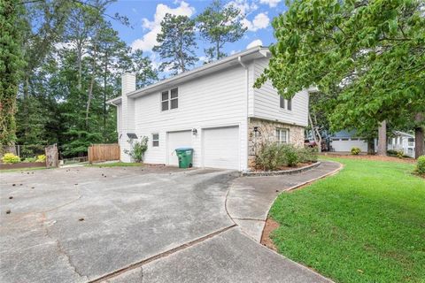 A home in Lilburn