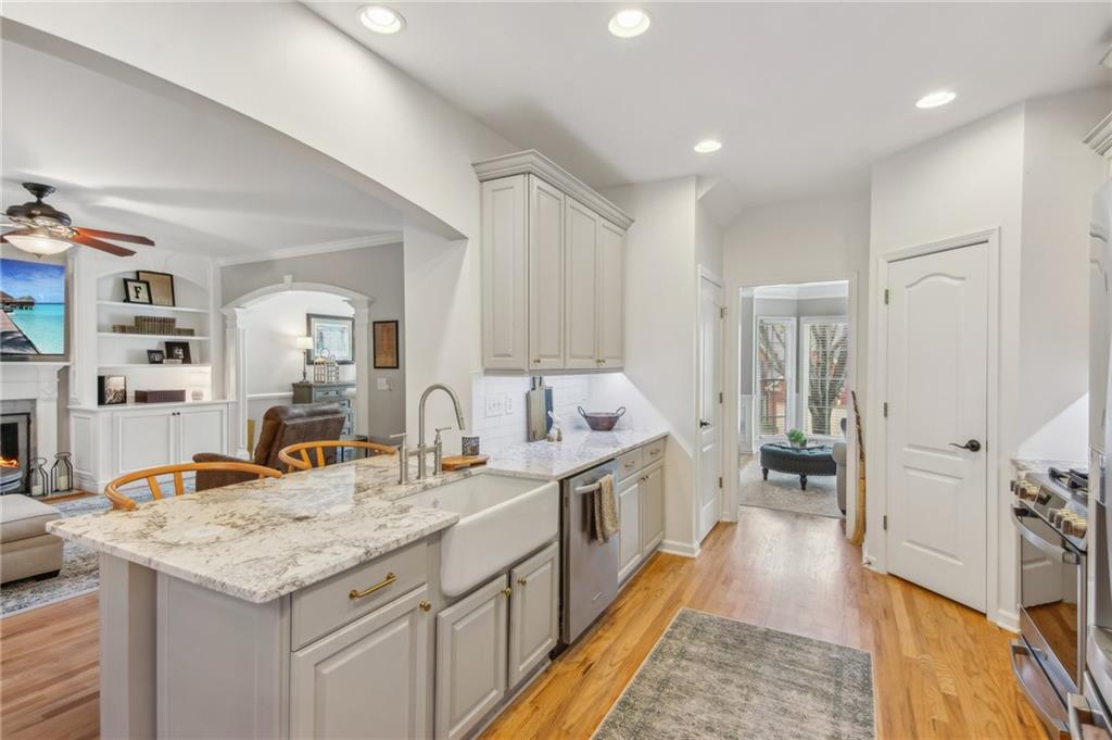 4155 Summit Gate Drive, Suwanee, Georgia image 16