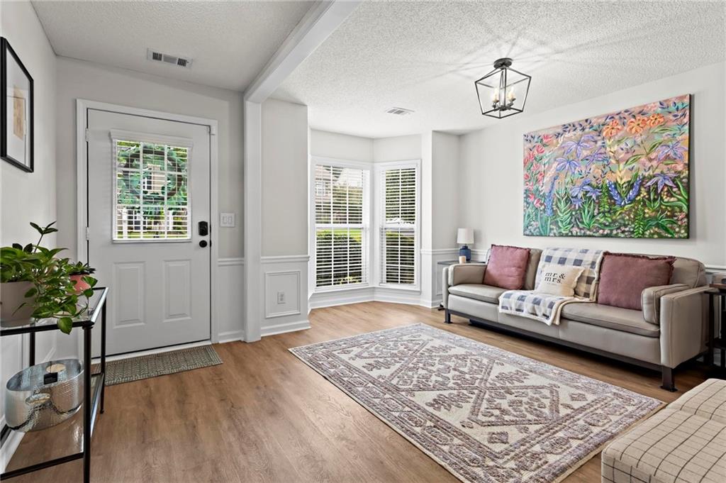 585 Ashland Parkway