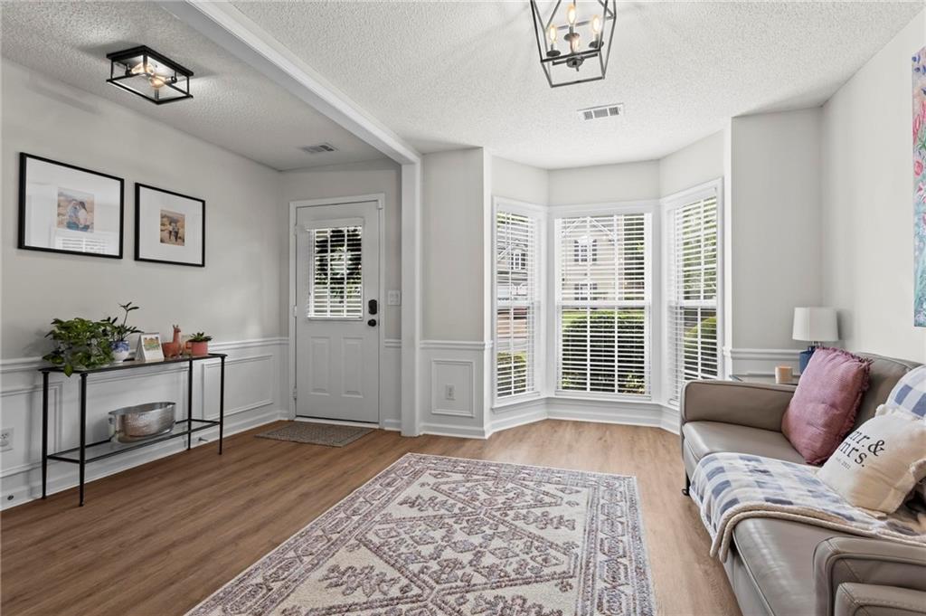585 Ashland Parkway