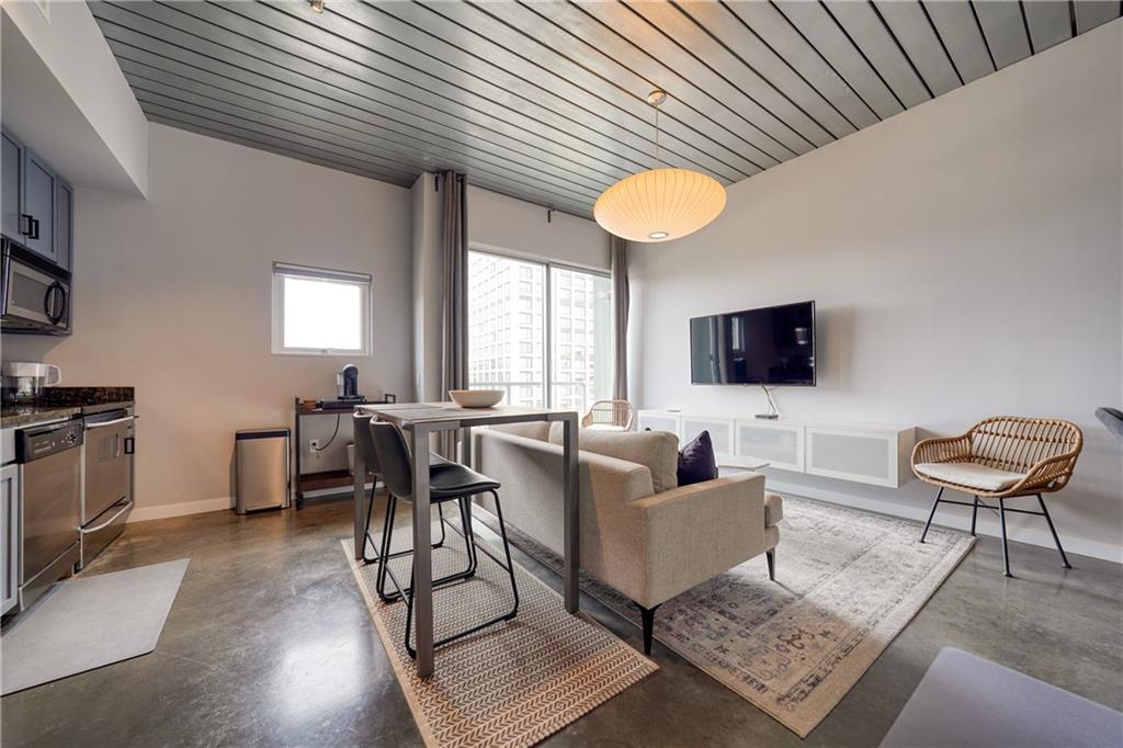 620 Glen Iris Drive NE 506